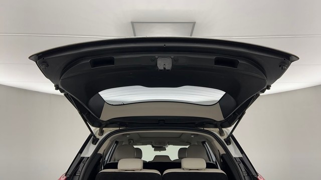 Second-hand 2021 Mahindra XUV700 AX7 6 Str Diesel for sale in Lucknow-28