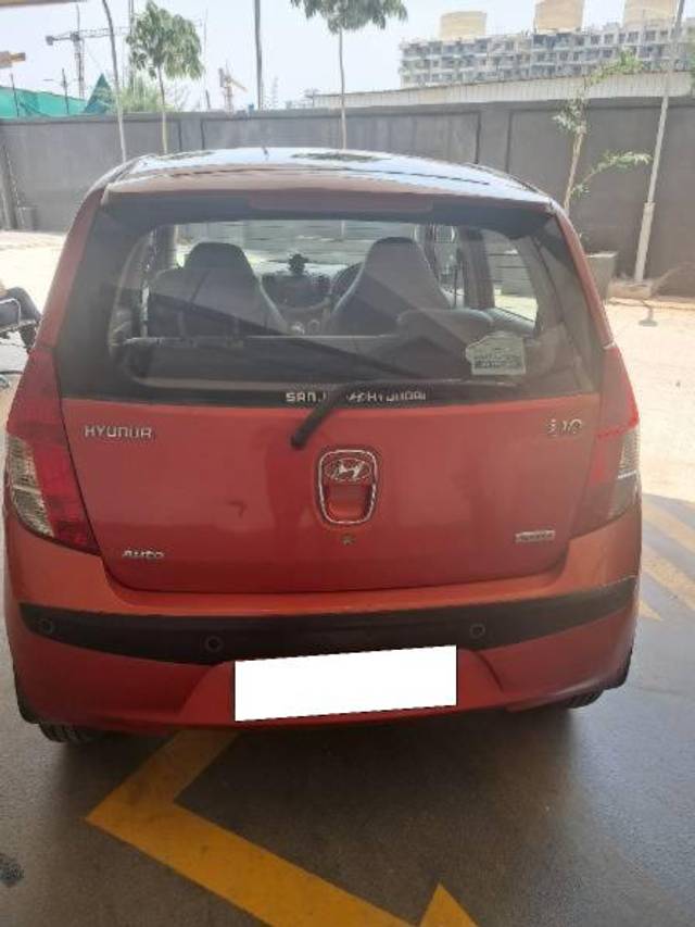 https://images10.gaadi.com/usedcar_image/4476383/original/processed_542e1477-5882-44f4-8b73-0c31dec8fd06.jpg?imwidth=6401