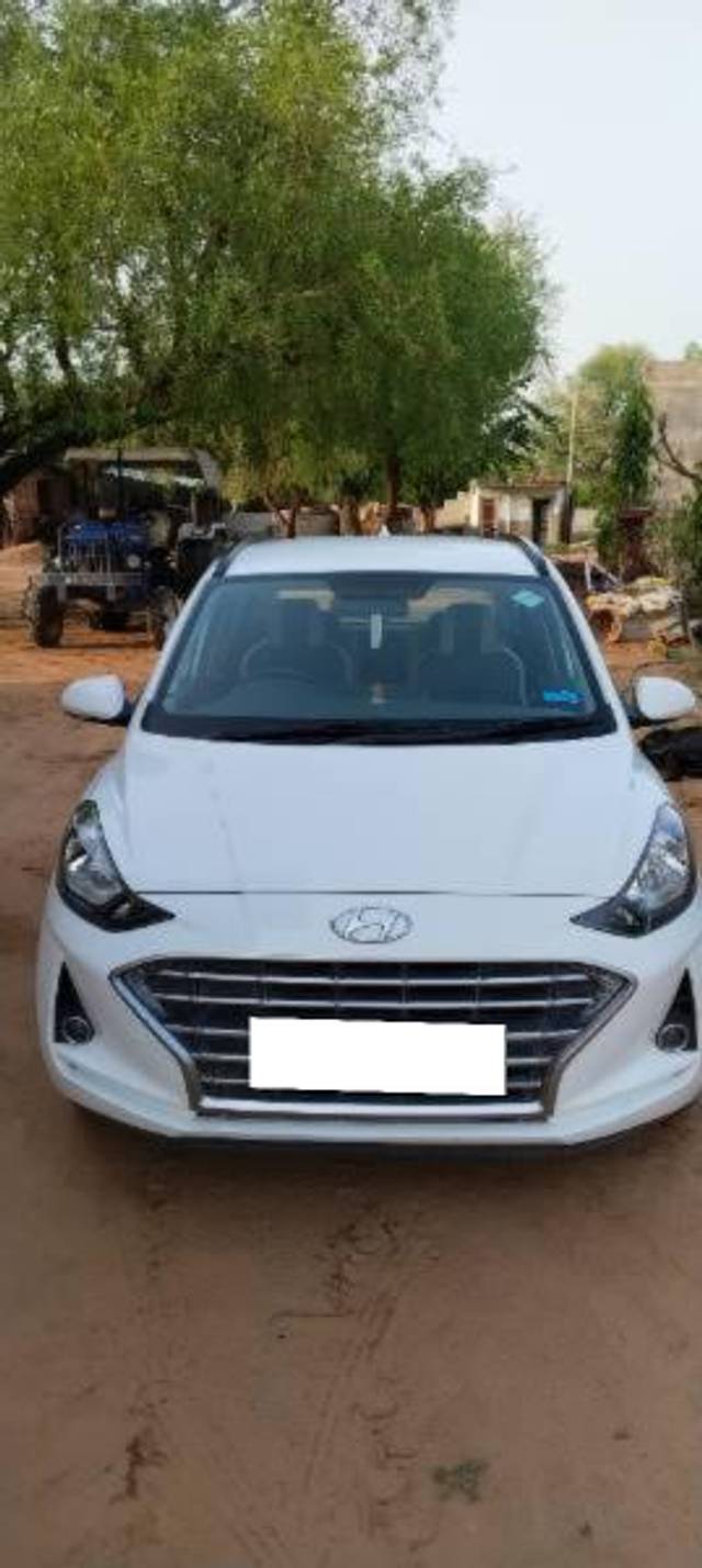 https://images10.gaadi.com/usedcar_image/4477069/original/processed_f561248f-b574-4bbc-9345-24d5ed6f0375.jpg?imwidth=6400