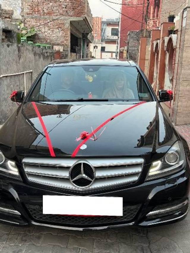 https://images10.gaadi.com/usedcar_image/4477097/original/processed_6ff0d4a7-76f6-47fa-97ee-bf2b49b19534.jpeg?imwidth=6400
