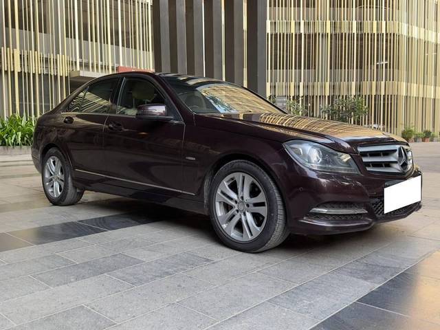 https://images10.gaadi.com/usedcar_image/4477119/original/processed_ba6f4a3b9647a4b5b2c5267e84b8066c.jpg?imwidth=6400