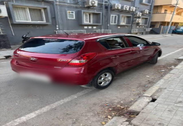 https://images10.gaadi.com/usedcar_image/4477276/original/9d594a74-38b9-4324-a681-cd1deef37776.?imwidth=6400