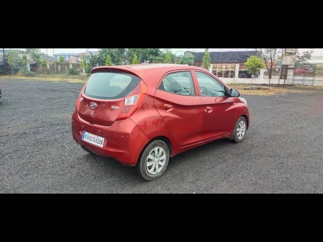 Second-hand 2011 Hyundai EON Sportz for sale in Nagpur-3