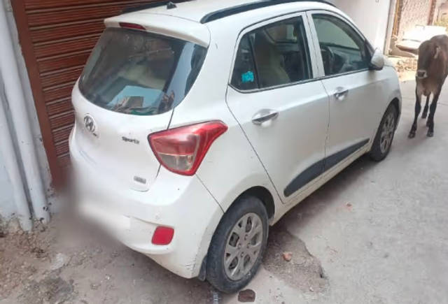 https://images10.gaadi.com/usedcar_image/4477472/original/4755c420-a512-4757-9066-d6aeb0d85cb4.png?imwidth=6401