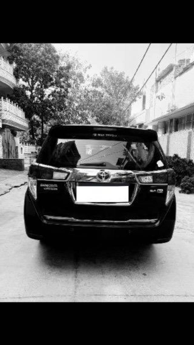 https://images10.gaadi.com/usedcar_image/4477480/original/processed_12b2852e-2d2c-416b-b98a-e3658e02e389.jpeg?imwidth=6400