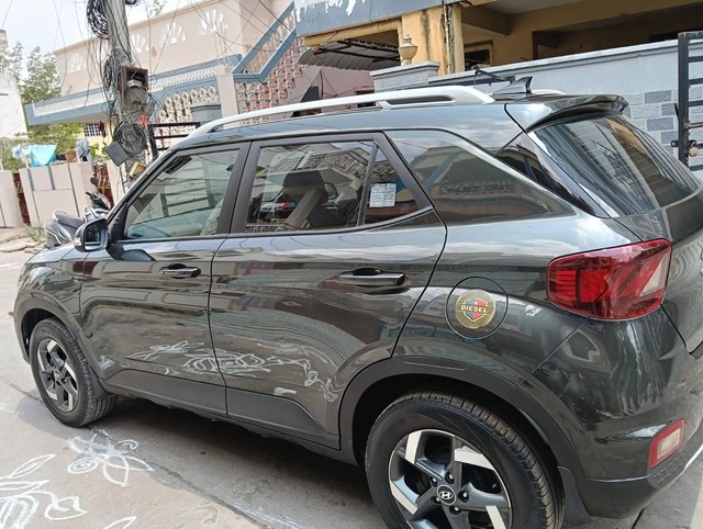 Second-hand 2021 Hyundai Venue SX Diesel for sale in Ongole-5