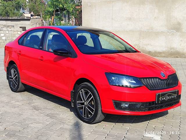 https://images10.gaadi.com/usedcar_image/4477559/original/processed_fe5adeef4e0d58bd618d6c89f3882909.jpeg?imwidth=6400