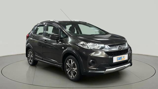 https://images10.gaadi.com/usedcar_image/4477589/original/9b316b409c6e03db97535f3630f74157.jpg?imwidth=6400
