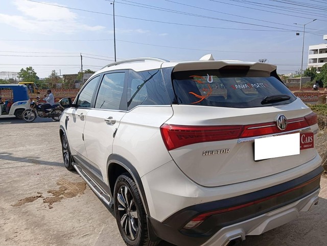 Second-hand 2020 MG Hector Plus Sharp DCT for sale in Ongole-5