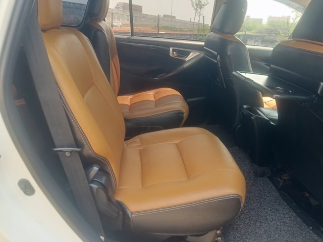 Second-hand 2019 Toyota Innova Crysta 2.4 VX MT BSIV for sale in Ongole-8