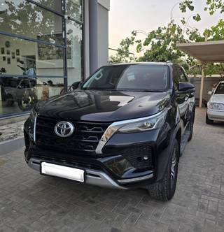 Toyota Fortuner Toyota Fortuner 4X2 AT BSVI