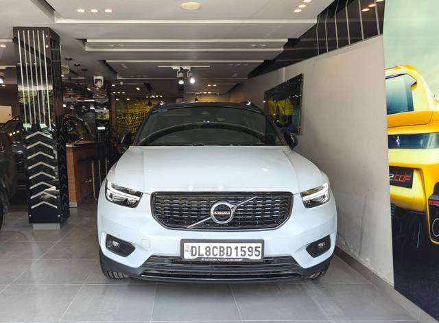 https://images10.gaadi.com/usedcar_image/4478584/original/processed_86dc1f73e41a636fabf7568fe11bc78a.jpg?imwidth=6400