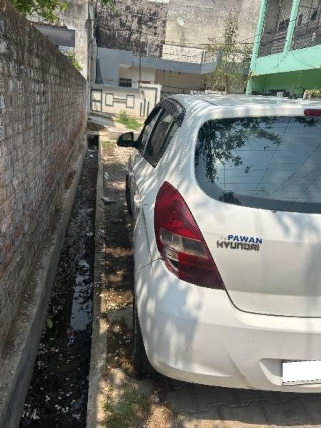 https://images10.gaadi.com/usedcar_image/4479011/original/processed_bb9d608c-9d44-4f2a-8936-3fd21a076add.jpeg?imwidth=6401