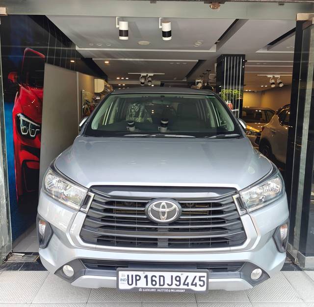 https://images10.gaadi.com/usedcar_image/4479161/original/processed_310cbeefccc903ec956de4c51f539ea0.jpg?imwidth=6400