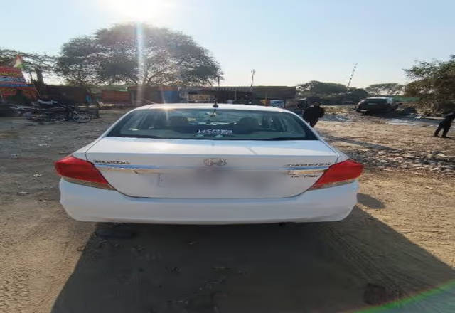 https://images10.gaadi.com/usedcar_image/4479244/original/57c73cc2-198c-4900-9ee0-3f6d1e2d3c09.?imwidth=6401