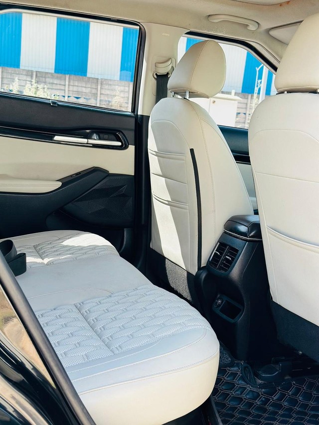 Second-hand 2023 Kia Seltos HTX for sale in Sabarkantha-14