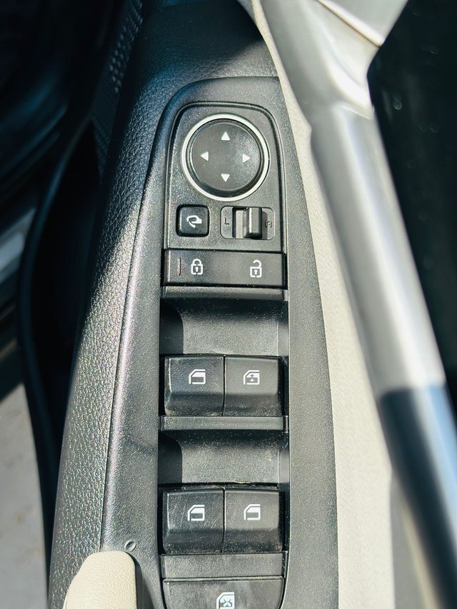 Second-hand 2023 Kia Seltos HTX for sale in Sabarkantha-5