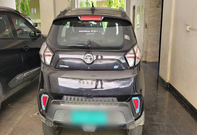 https://images10.gaadi.com/usedcar_image/4479379/original/e7efab4f-9c27-408a-80c5-b124b1d46060.?imwidth=6401
