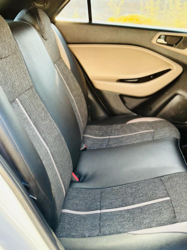 Hyundai i20 Sportz Option 1.2 Second-hand 2015 Hyundai i20 Sportz Option 1.2 for sale in Sabarkantha-14