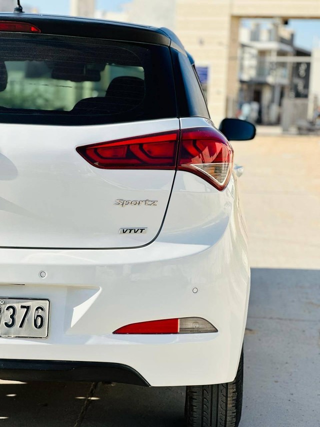 Hyundai i20 Sportz Option 1.2 Second-hand 2015 Hyundai i20 Sportz Option 1.2 for sale in Sabarkantha-18