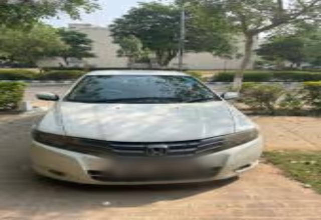 https://images10.gaadi.com/usedcar_image/4479512/original/f001ee78-4d0c-4883-8ace-41beea4c52fc.?imwidth=6400