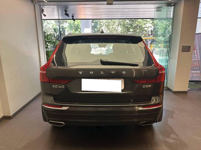 https://images10.gaadi.com/usedcar_image/4479574/original/processed_df497624cc16e1e9c68320f15c2f5dee.jpeg?imwidth=6401