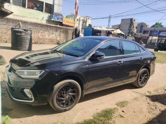 https://images10.gaadi.com/usedcar_image/4479765/original/processed_485fbb77-2019-4782-bec2-dce54a080de5.jpg?imwidth=6402