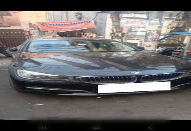 https://images10.gaadi.com/usedcar_image/4479808/original/293e2886-6ec8-4b8e-8a59-adbc6d169085.?imwidth=6400