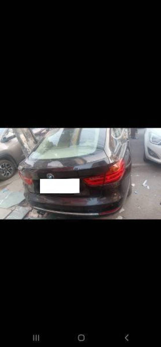 https://images10.gaadi.com/usedcar_image/4479808/original/processed_f759a3ed-55ac-4187-8f3c-ef7b8076e1db.jpg?imwidth=6401