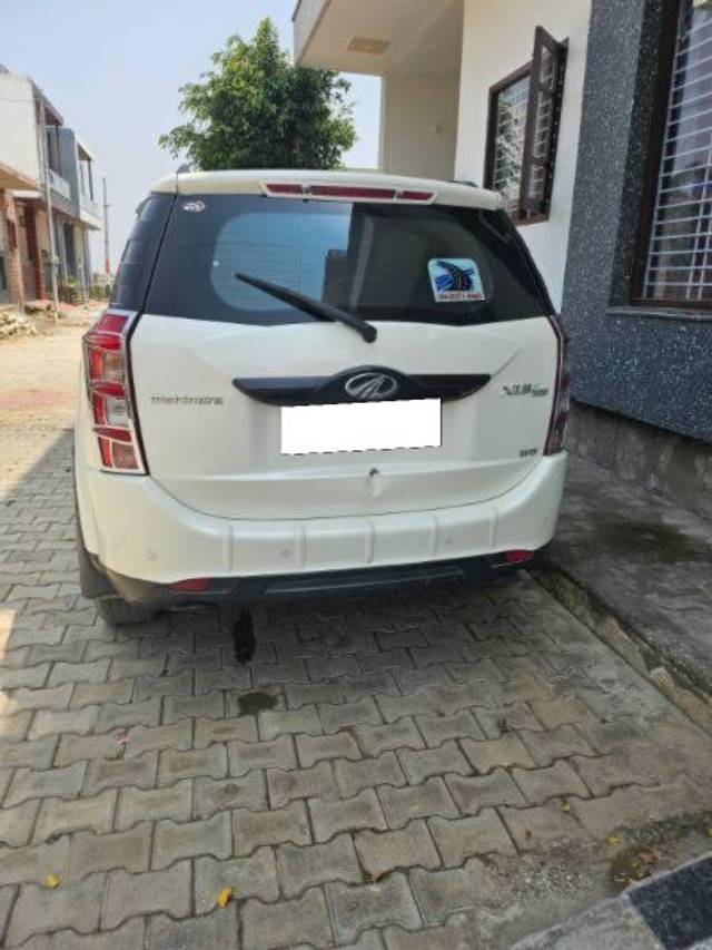 https://images10.gaadi.com/usedcar_image/4480029/original/processed_ceaa90d7-d60a-4630-863f-511c14136f5f.jpg?imwidth=6401