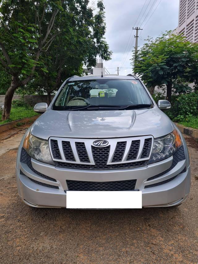 https://images10.gaadi.com/usedcar_image/4480173/original/processed_4b1a9b7fc96d773b2c83700d756feddb.jpg?imwidth=6402