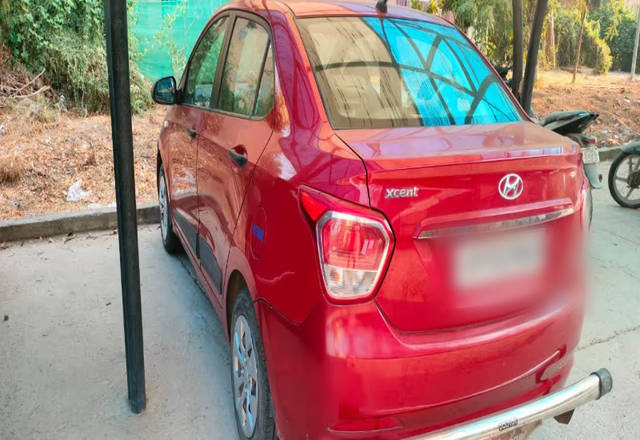 https://images10.gaadi.com/usedcar_image/4480611/original/1708bb67-a24a-4335-bf1c-c885d47476be.?imwidth=6401