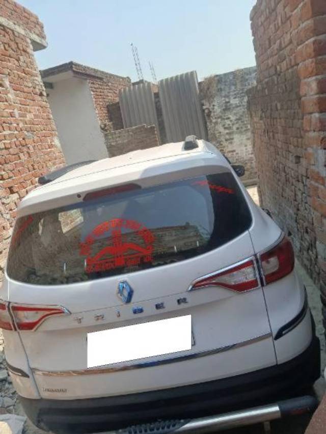 https://images10.gaadi.com/usedcar_image/4480694/original/processed_e97b5b7c-352c-46c8-9970-a778540c2a06.jpg?imwidth=6402