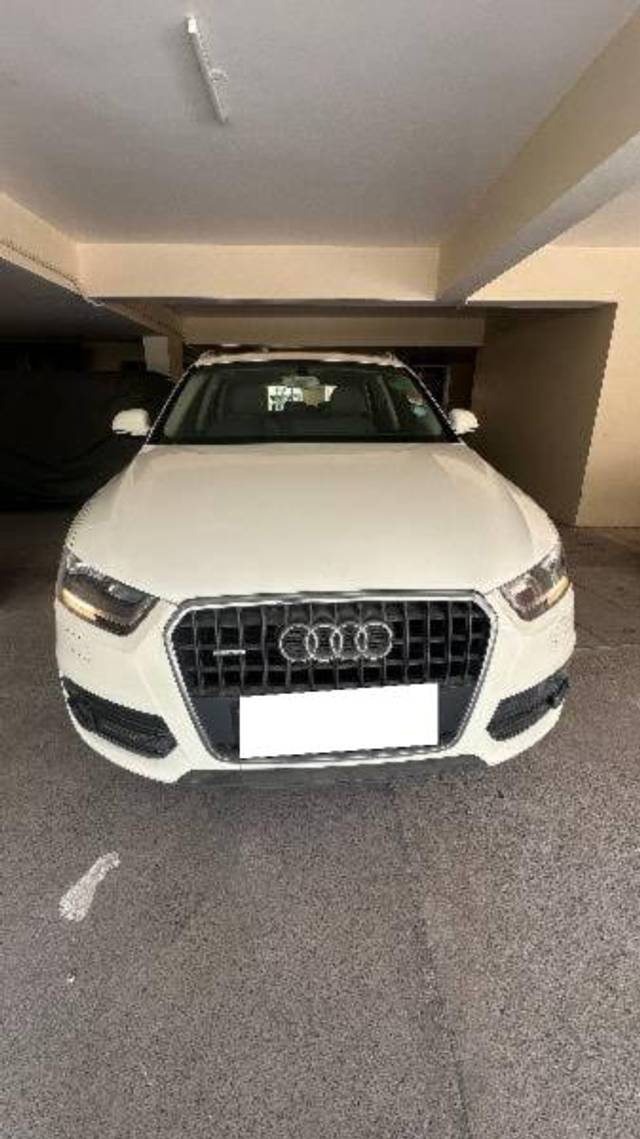 https://images10.gaadi.com/usedcar_image/4480729/original/processed_e953fcda-e3f3-4478-8ac1-f7deaf254843.jpg?imwidth=6402