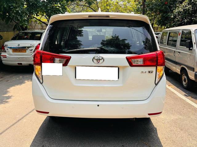 https://images10.gaadi.com/usedcar_image/4480808/original/processed_1ccda8ad10b1b2250d22532ea6c2c1e6.jpg?imwidth=6402