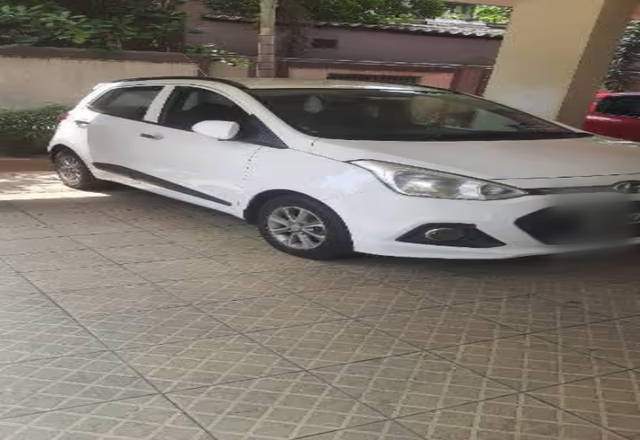 https://images10.gaadi.com/usedcar_image/4480811/original/4d6e02b7-4ca8-4f3a-bff6-21d6301393ce.?imwidth=6400