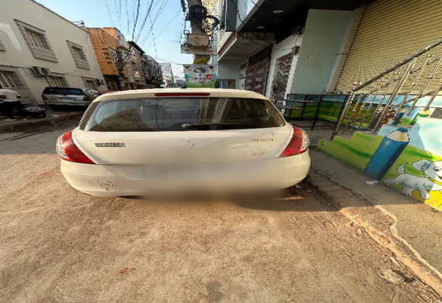https://images10.gaadi.com/usedcar_image/4481010/original/6b29c503-a788-4e3c-b24e-73182aaaaafc.?imwidth=6400