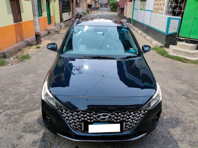 https://images10.gaadi.com/usedcar_image/4481720/original/processed_e880cbbbd6589462c2864f8749d313b0.jpg?imwidth=6401