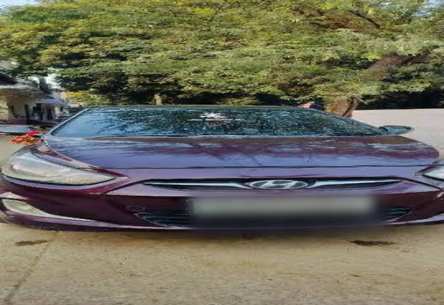 https://images10.gaadi.com/usedcar_image/4481752/original/3fa0afb7-c73e-4e0a-8499-df4790290b9d.?imwidth=6400