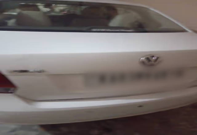 https://images10.gaadi.com/usedcar_image/4481775/original/e7c20273-a53b-4517-b7b7-bbd620c3de9c.?imwidth=6401