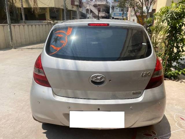 https://images10.gaadi.com/usedcar_image/4481830/original/processed_5c2e6f9e-3638-470a-8765-e41aab0ad717.jpeg?imwidth=6401