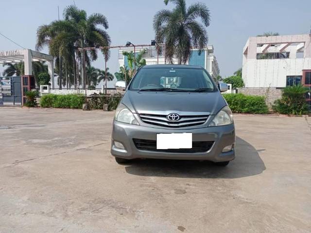 https://images10.gaadi.com/usedcar_image/4481912/original/processed_20ae15c4-4b21-433e-87af-5369cb6561d3.jpg?imwidth=6402