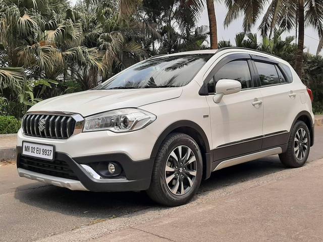 https://images10.gaadi.com/usedcar_image/4481958/original/processed_db391d861d1f8d9c73c609a4ca6a175e.jpg?imwidth=6402