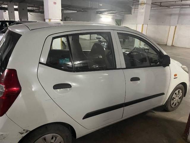 https://images10.gaadi.com/usedcar_image/4481989/original/processed_409038e1-7d22-4af4-9106-95b69a8f21dd.jpeg?imwidth=6401