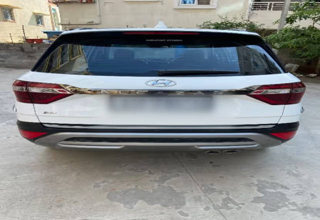https://images10.gaadi.com/usedcar_image/4482042/original/5b1b3675-3656-42d0-92b0-5c8c300a93ae.?imwidth=6400