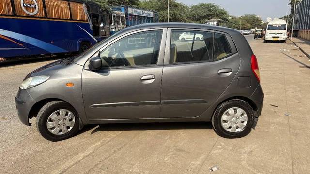 https://images10.gaadi.com/usedcar_image/4482090/original/processed_5958a1ce-8bf2-4237-8c7e-53e30579ee49.jpeg?imwidth=6401