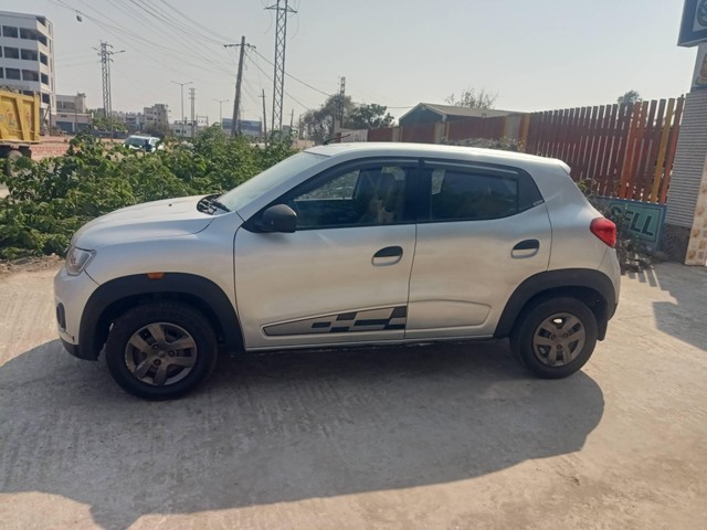 Second-hand 2016 Renault KWID 1.0 RXT for sale in Ongole-4