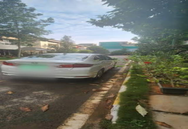 https://images10.gaadi.com/usedcar_image/4483125/original/a46aada5-7db3-4b88-990d-66fb439cd435.?imwidth=6400