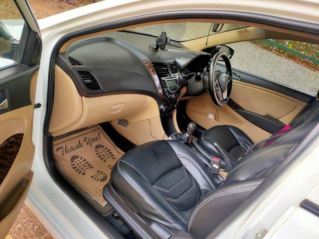 https://images10.gaadi.com/usedcar_image/4483550/original/72586f26-0197-4e7e-9f8e-7732aacdb70f.jpg?imwidth=6400