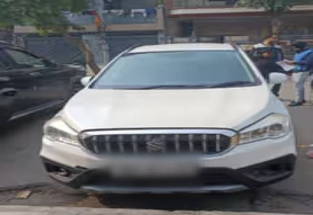 https://images10.gaadi.com/usedcar_image/4483590/original/986e6941-a905-4d5f-beb6-d563abc7b36e.?imwidth=6401